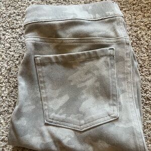 SPANX Light Gray Women's Skinny Jeans